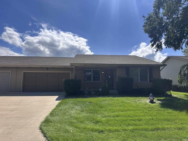 5841 Durham Court, South Bend, IN 46614