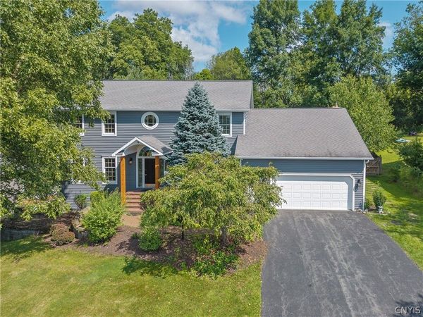 7815 Rolling Ridge Drive , Manlius, NY 13104