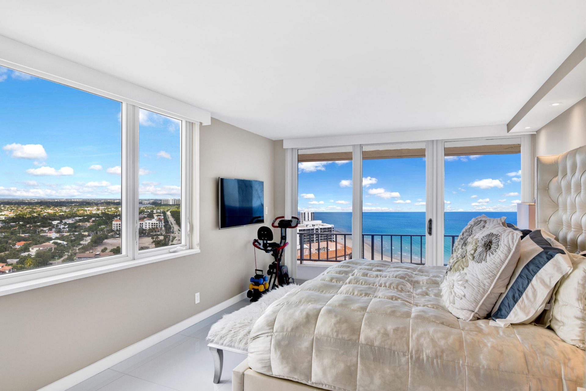 500 S Ocean Boulevard, Unit 2207, Boca Raton, FL 33432 Photo