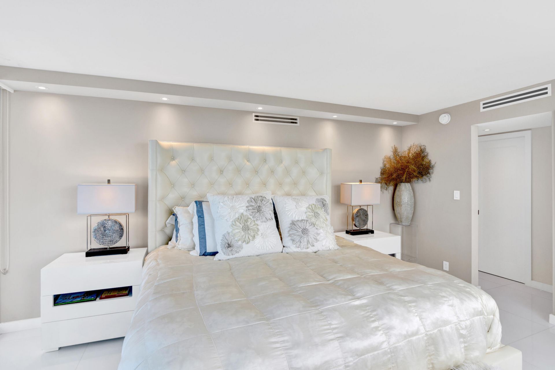 500 S Ocean Boulevard, Unit 2207, Boca Raton, FL 33432 Photo