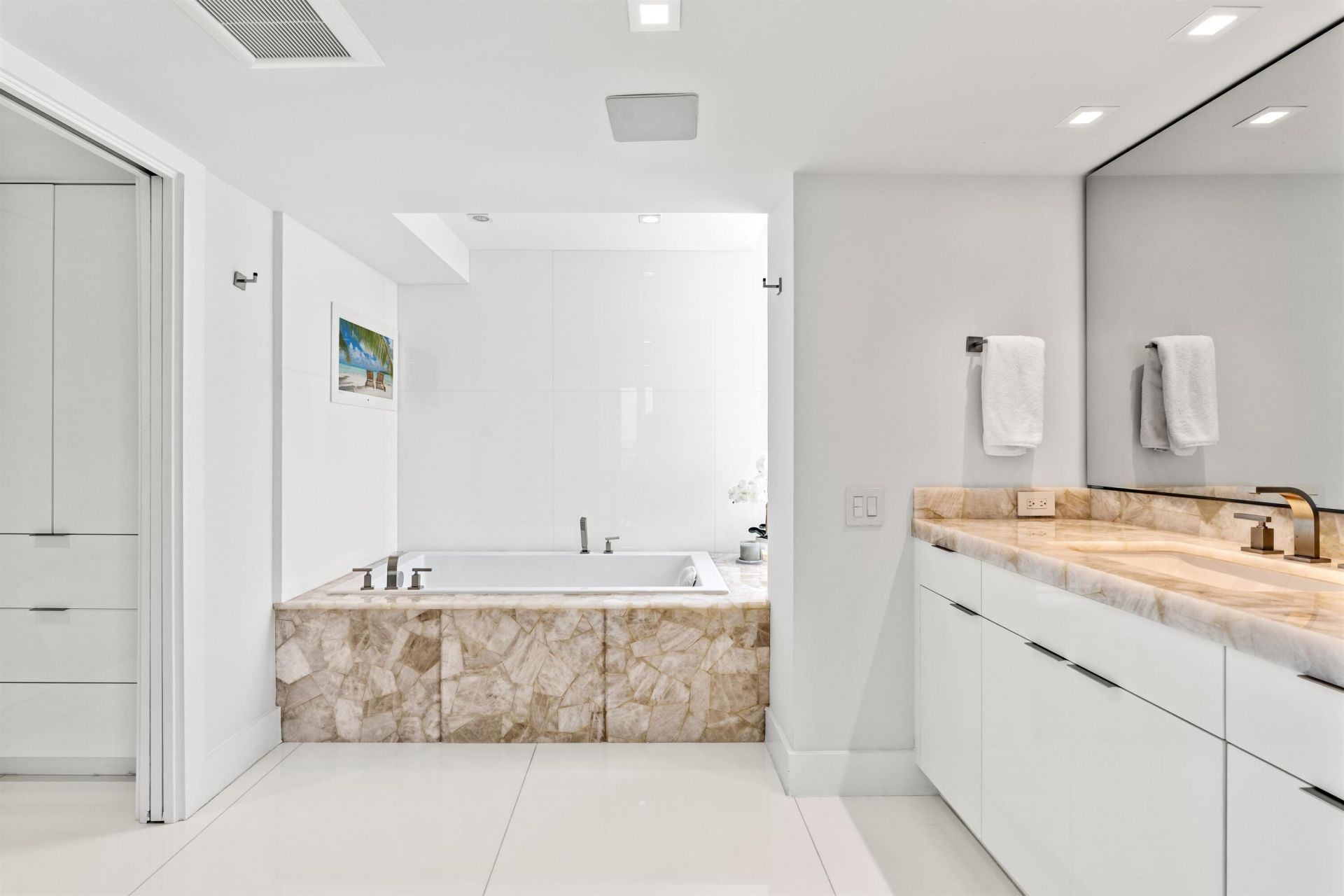 1400 S Ocean Boulevard, Unit 1106, Boca Raton, FL 33432 Photo