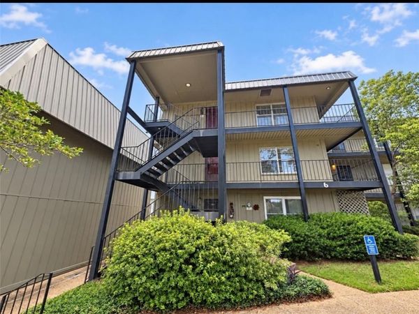 225 Riverbend Drive, Unit 225, Mobile, AL 36605