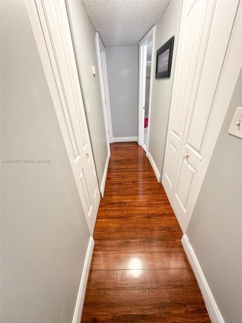2860 Somerset Dr, Unit 400K, Lauderdale Lakes, FL 33311 Photo
