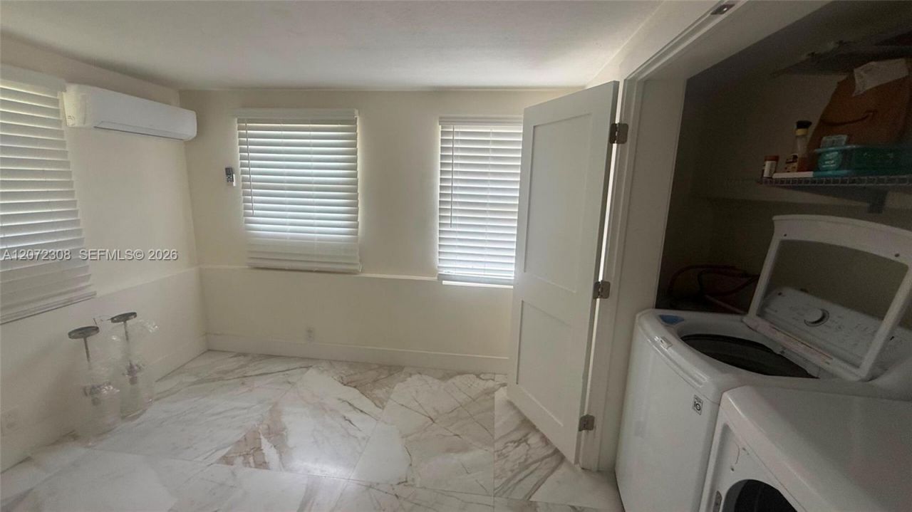 52 NE 51st St, Miami, FL 33137 Photo