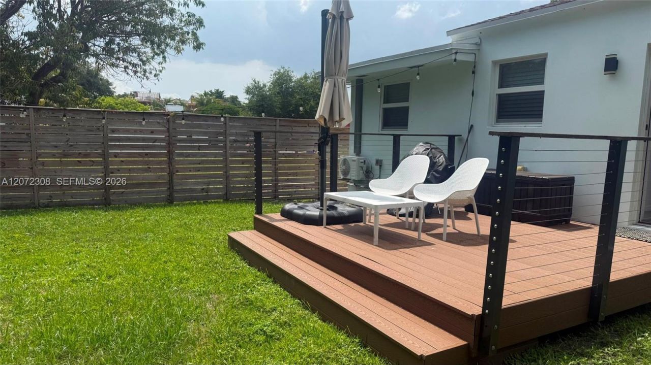 52 NE 51st St, Miami, FL 33137 Photo