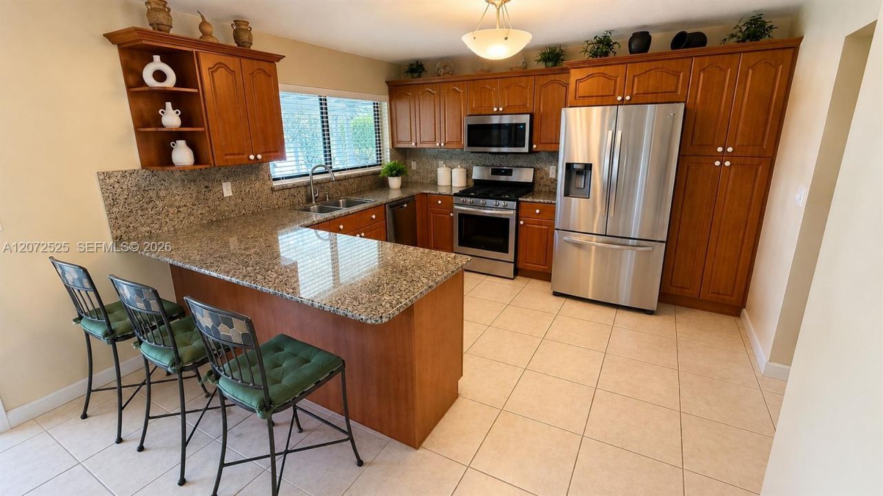 14011 SW 74th Ter, Miami, FL 33183 Photo