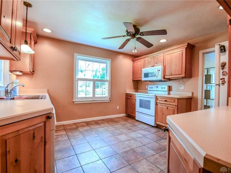 960 East Drive, Kettering, OH 45419 Photo 15
