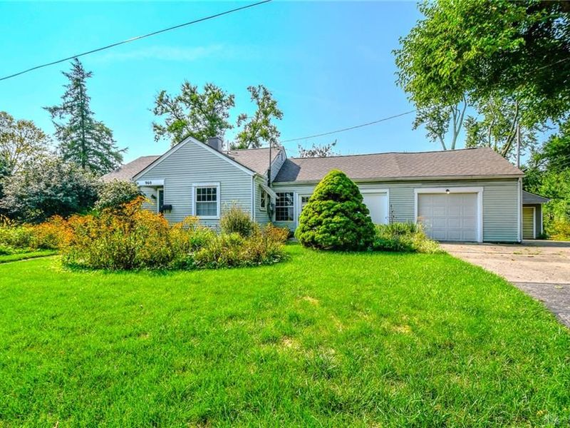 960 East Drive, Kettering, OH 45419 Photo 3