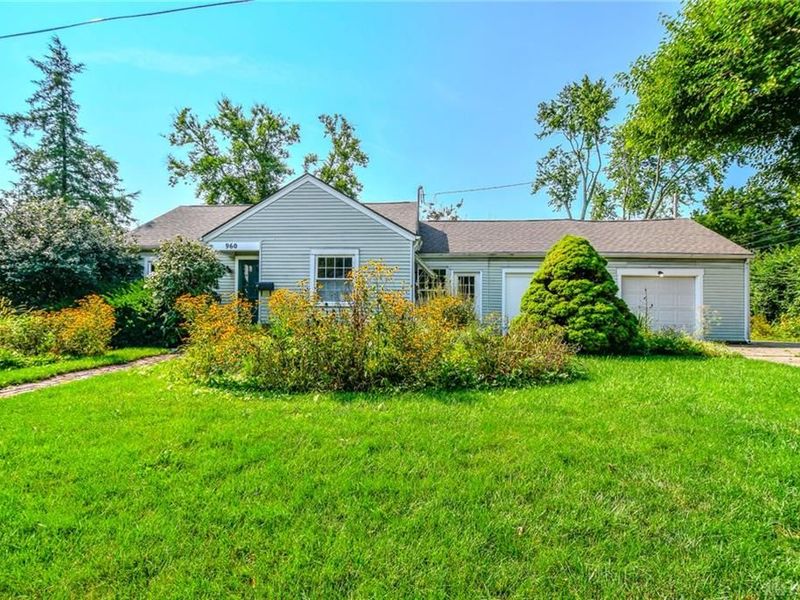 960 East Drive, Kettering, OH 45419 Photo 4