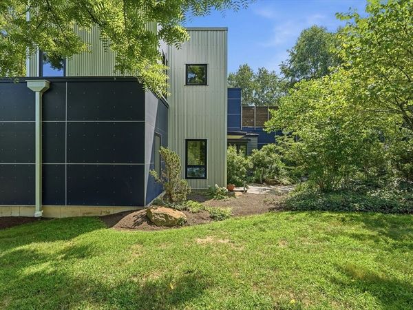 108 Grove St, Unit B, Northampton, MA 01060