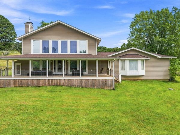205 Blue Chip Farm Road , Leitchfield, KY 42754