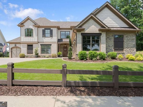 6866 S Bluff Court, Gainesville, GA 30506