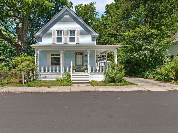 11 Edgewood Street, Claremont, NH 03743