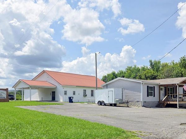 15215 Old State Hwy 28, Pikeville, TN 37367
