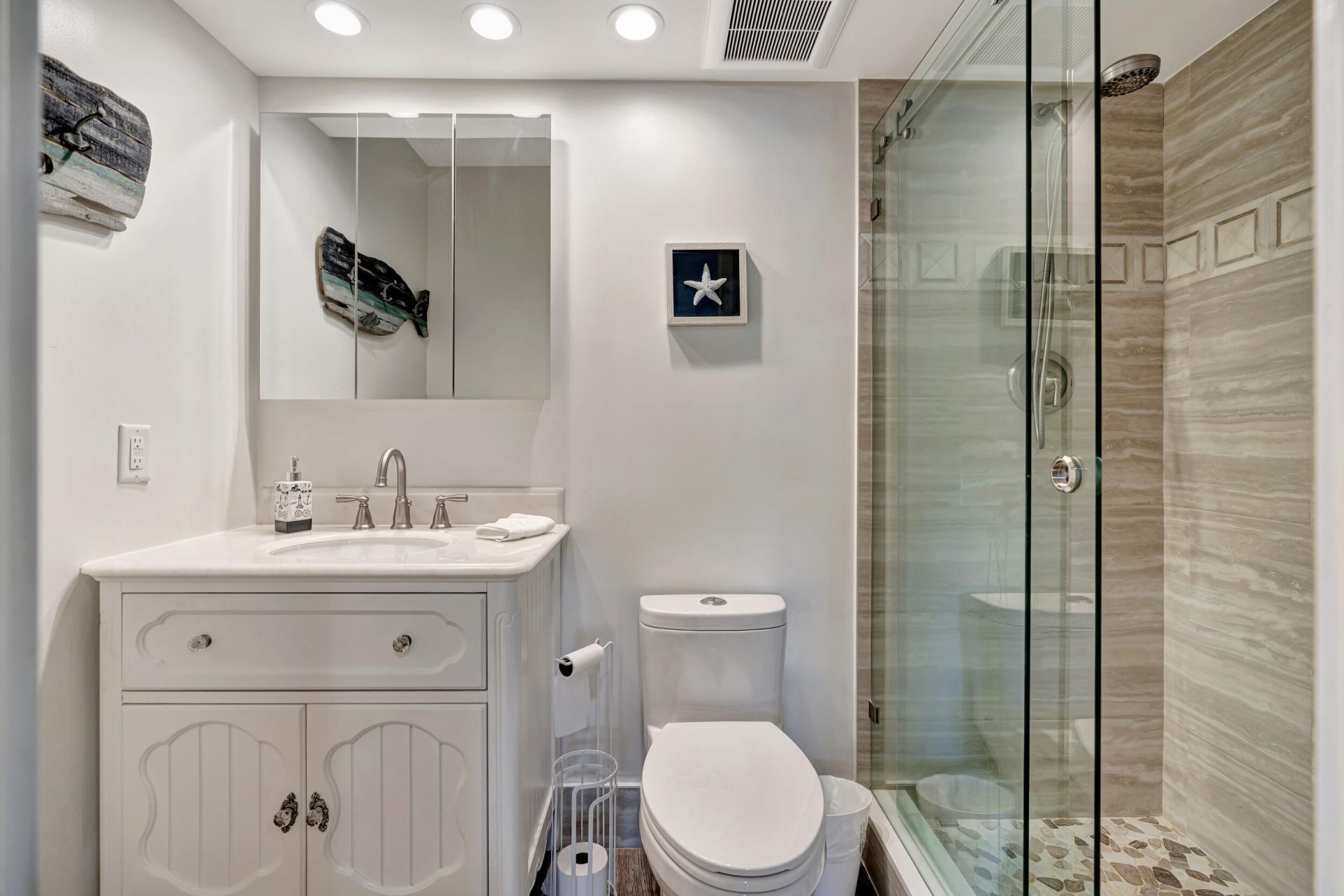 110 Shore Court, Unit 201, North Palm Beach, FL 33408 Photo