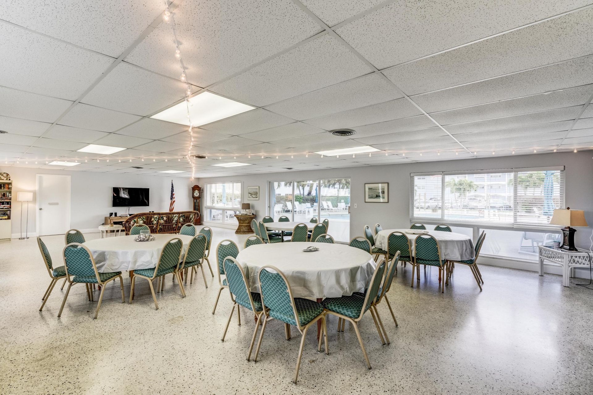 110 Shore Court, Unit 201, North Palm Beach, FL 33408 Photo