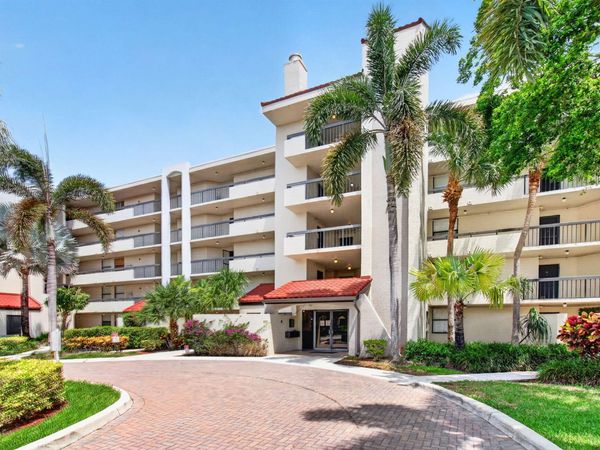 825 Egret Circle, Unit 504, Delray Beach, FL 33444