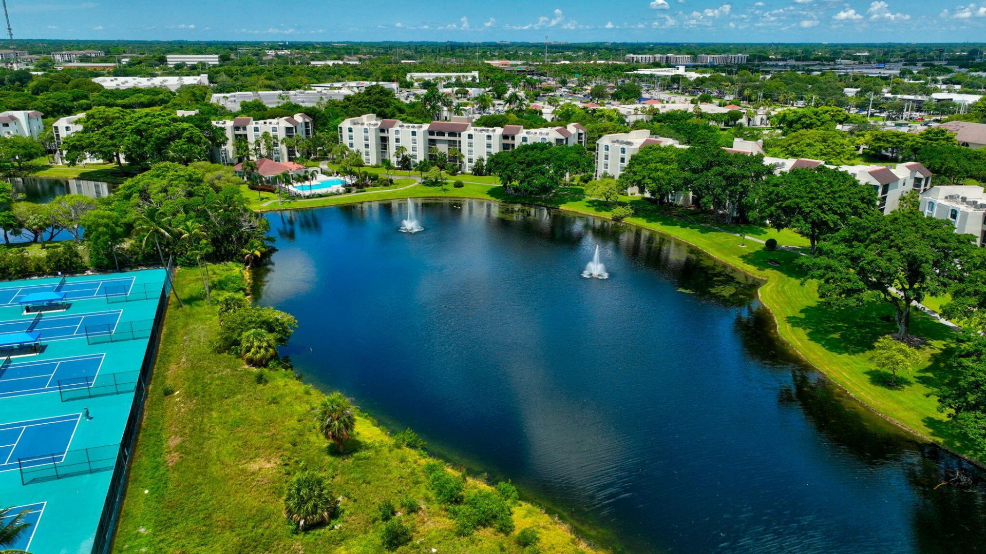 825 Egret Circle, Unit 504, Delray Beach, FL 33444 Photo