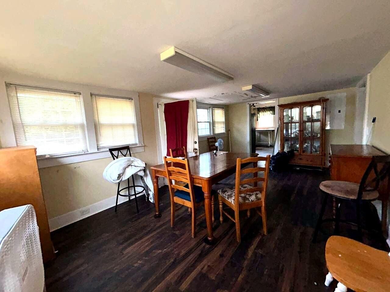 486 Scott Road Photo 9