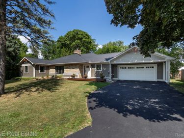 590 N Sheldon Road, Plymouth, Mi 48170