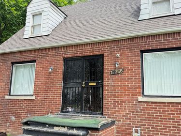 17256 Pierson Street, Detroit, Mi 48219
