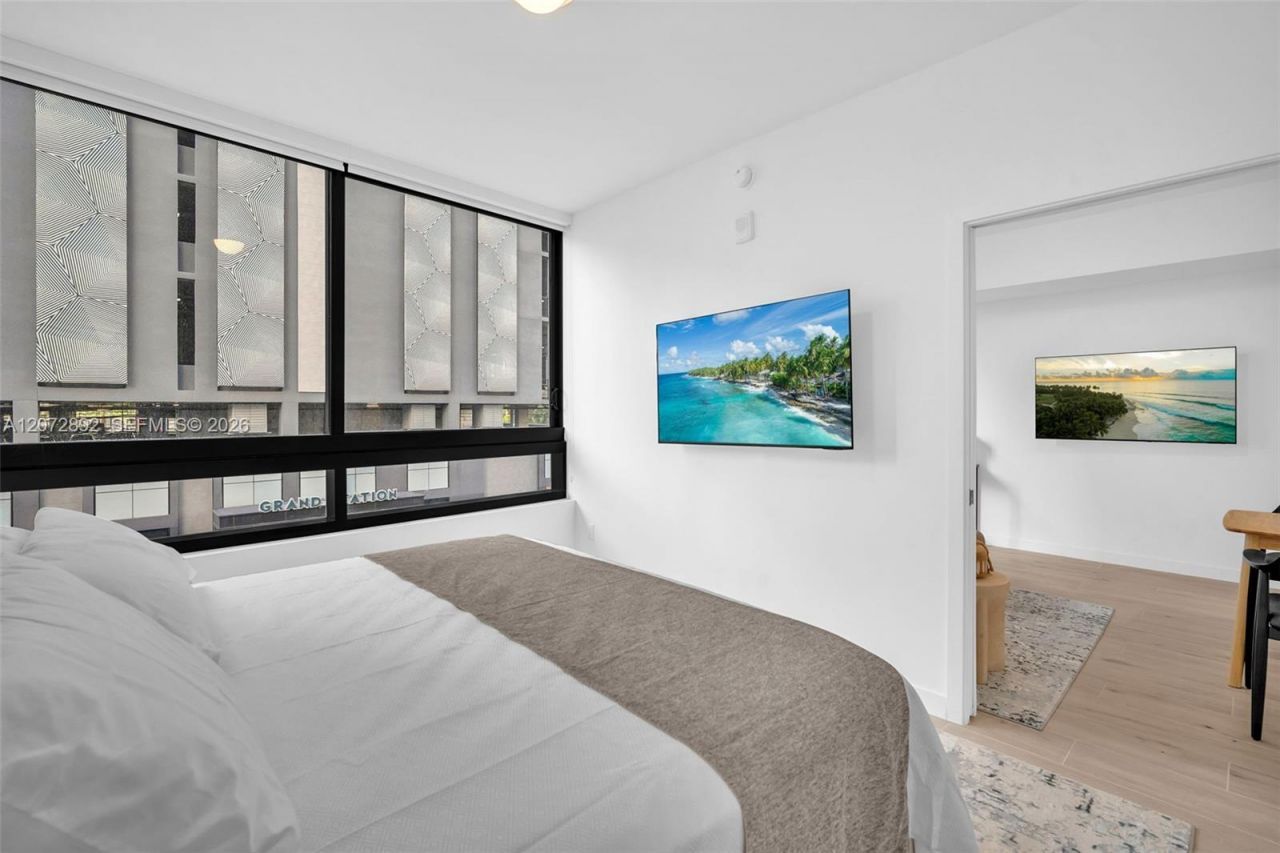 225 N Miami Ave, Unit 210, Miami, FL 33128 Photo