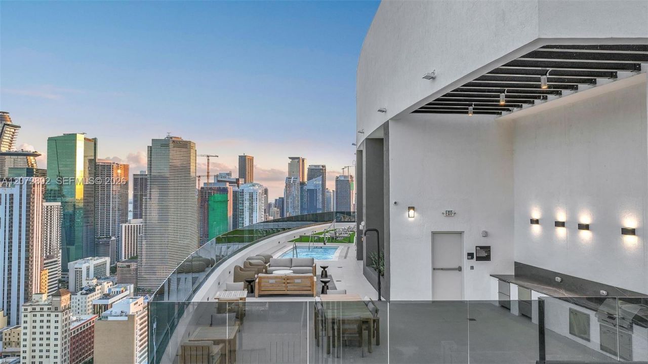 225 N Miami Ave, Unit 210, Miami, FL 33128 Photo