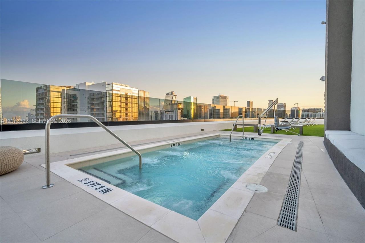 225 N Miami Ave, Unit 210, Miami, FL 33128 Photo