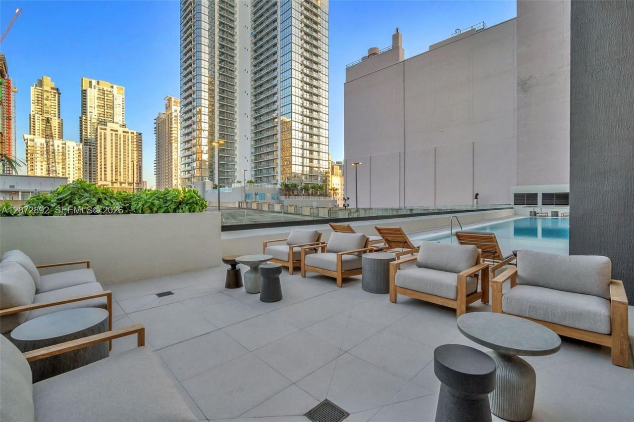 225 N Miami Ave, Unit 210, Miami, FL 33128 Photo
