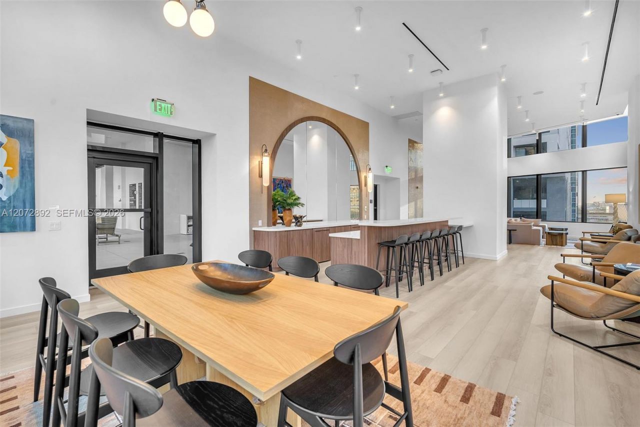 225 N Miami Ave, Unit 210, Miami, FL 33128 Photo