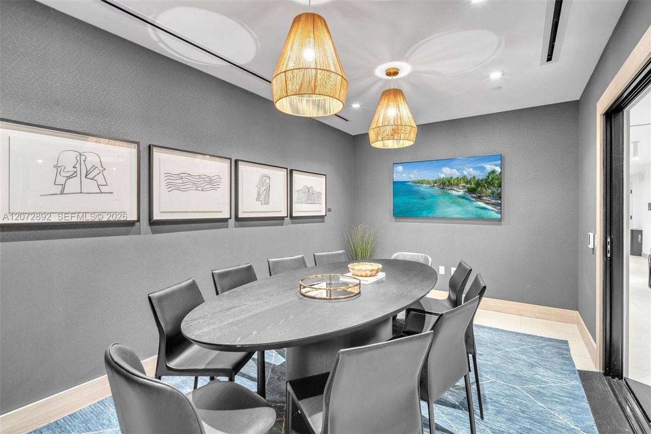 225 N Miami Ave, Unit 210, Miami, FL 33128 Photo