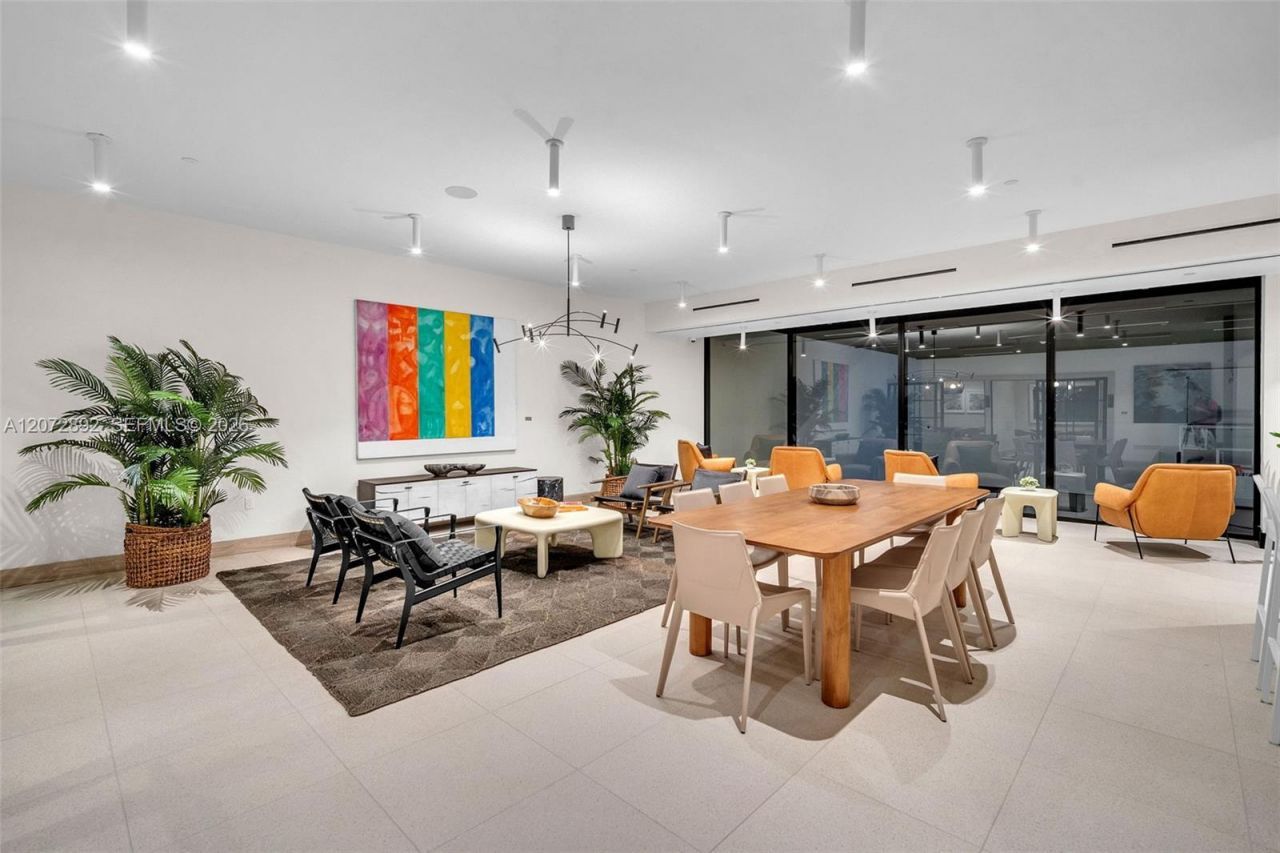 225 N Miami Ave, Unit 210, Miami, FL 33128 Photo