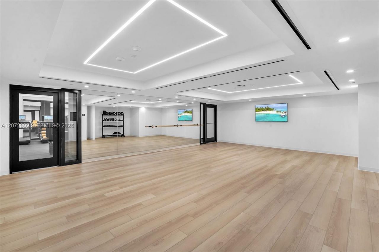 225 N Miami Ave, Unit 210, Miami, FL 33128 Photo