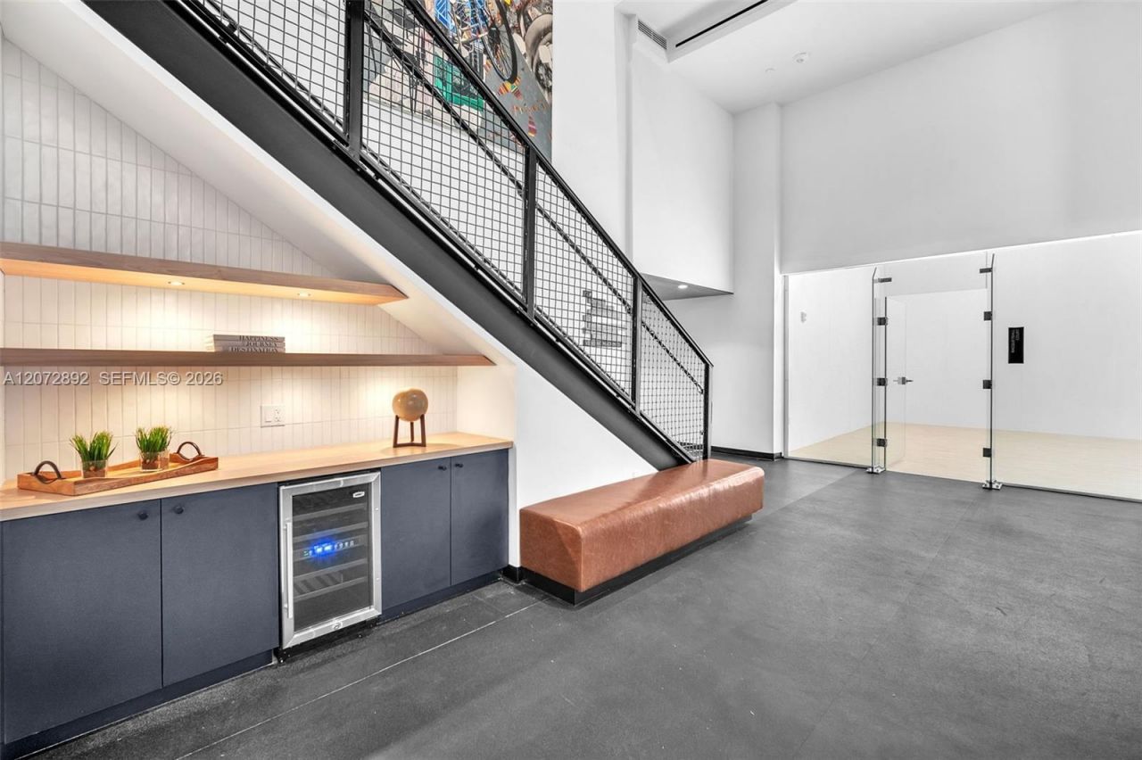 225 N Miami Ave, Unit 210, Miami, FL 33128 Photo