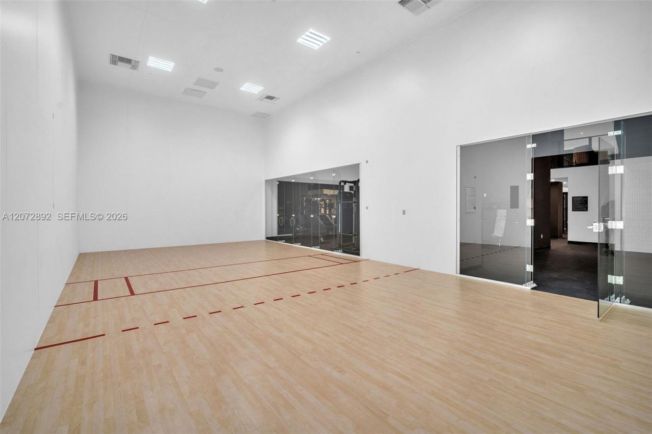 225 N Miami Ave, Unit 210, Miami, FL 33128 Photo