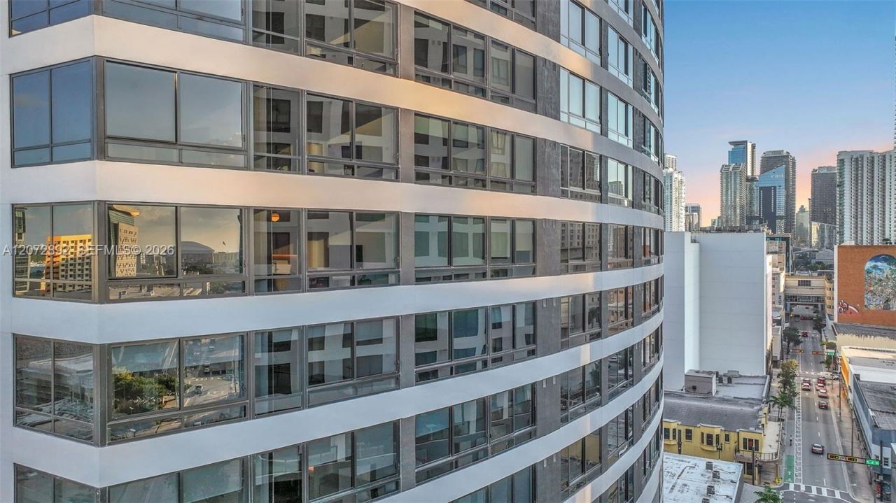 225 N Miami Ave, Unit 210, Miami, FL 33128 Photo
