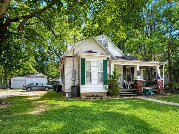 1322 N Grant Avenue, Springfield, MO 65802