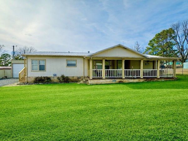3943 Surf Road , Kingston, OK 73439