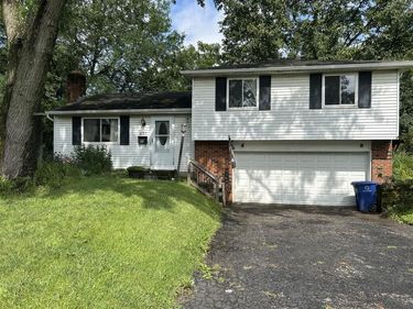 827 Orchard Glen Court, Columbus, OH 43228