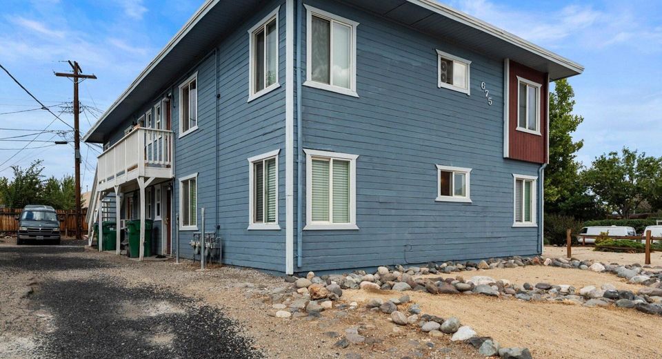 675 Denslowe Drive, Reno, NV 89512 Photo