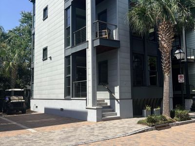 6 Brewster Court, Charleston, SC 29403