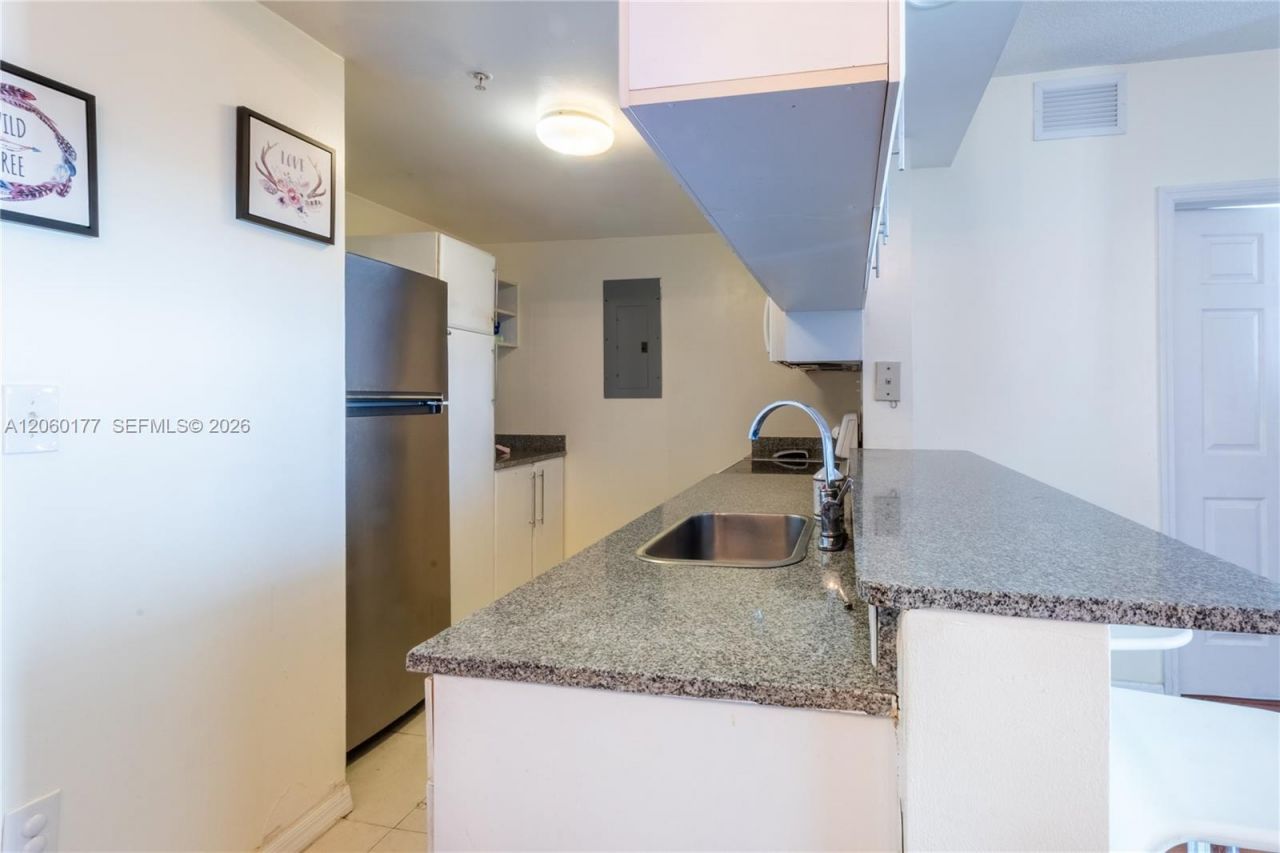 275 NE 18st , Unit 1110, Miami, FL 33132 Photo