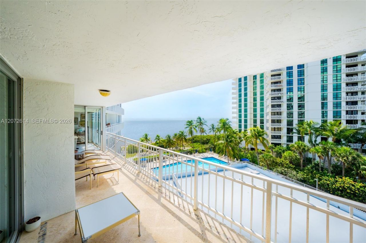 600 Grapetree Dr , Unit 6BS, Key Biscayne, FL 33149 Photo