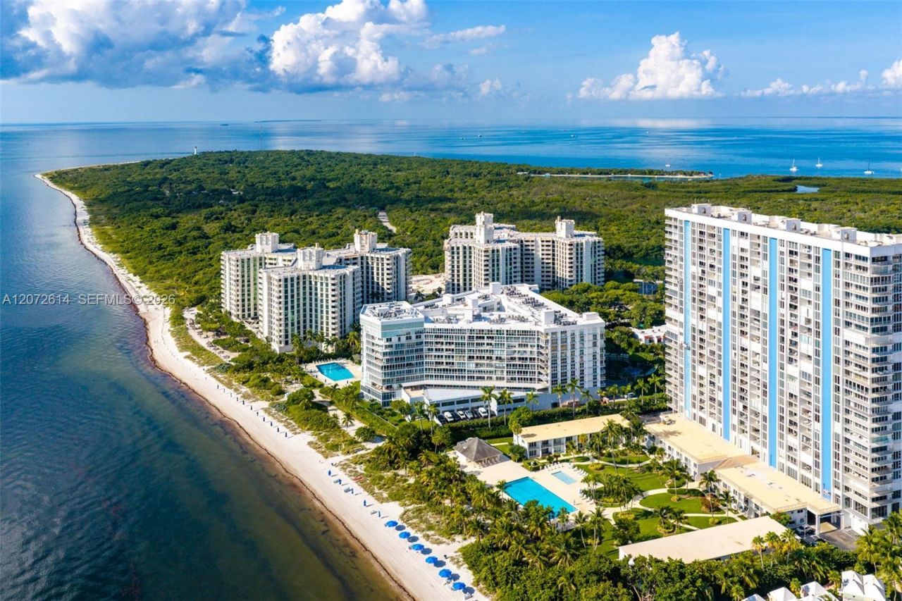 600 Grapetree Dr , Unit 6BS, Key Biscayne, FL 33149 Photo