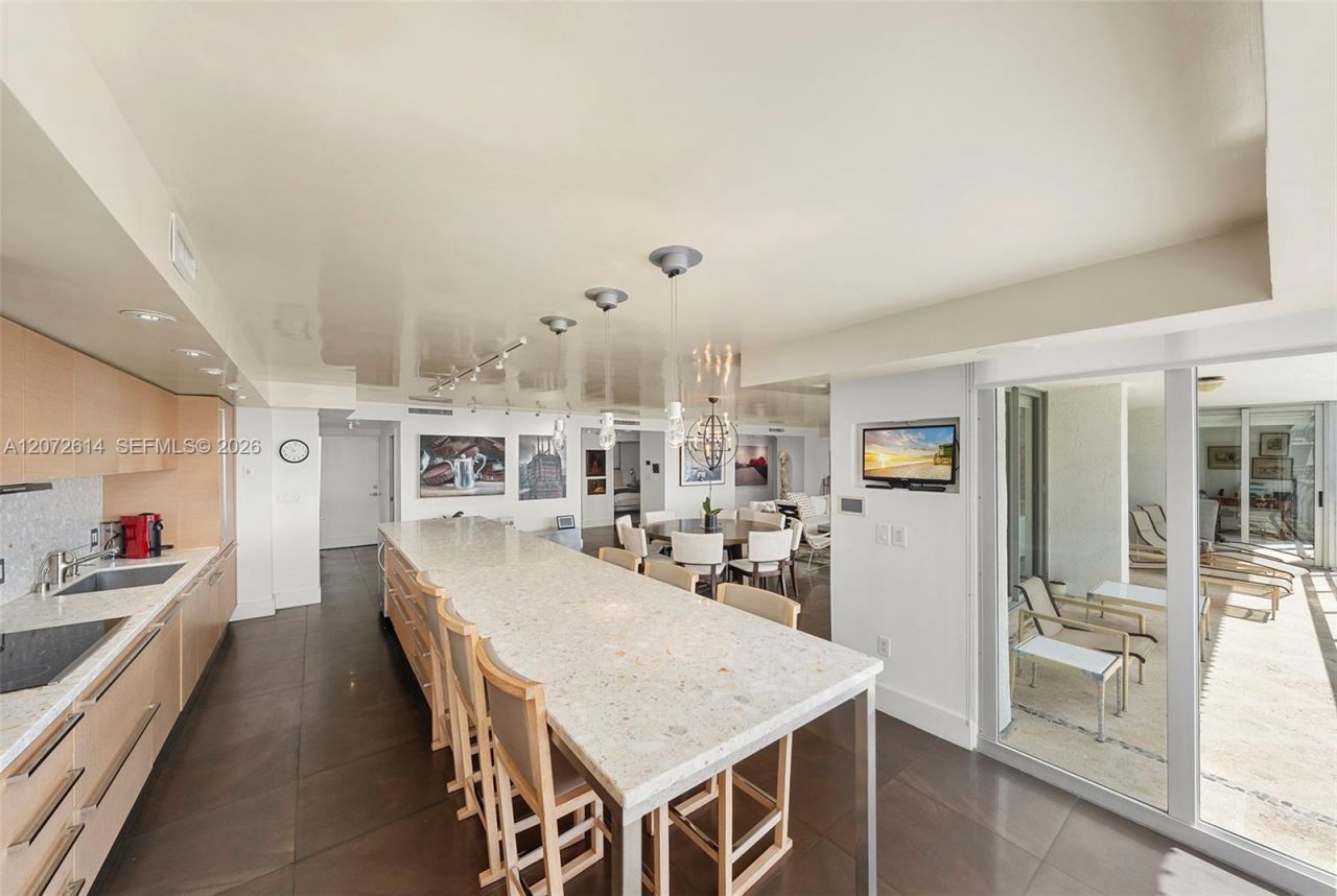 600 Grapetree Dr , Unit 6BS, Key Biscayne, FL 33149 Photo