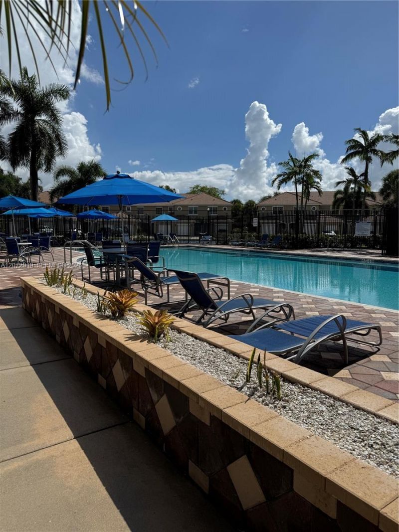 321 SW 120th Ave, Unit 321, Pembroke Pines, FL 33025 Photo
