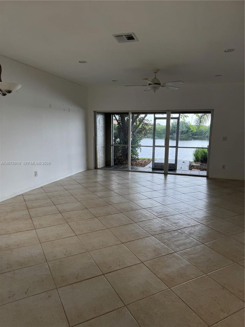 321 SW 120th Ave, Unit 321, Pembroke Pines, FL 33025 Photo