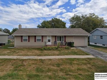 305 N Taylor Avenue, Murray, NE 68409