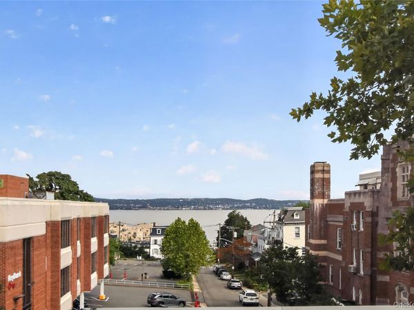 20 S Broadway, Unit 305, Nyack, NY 10960
