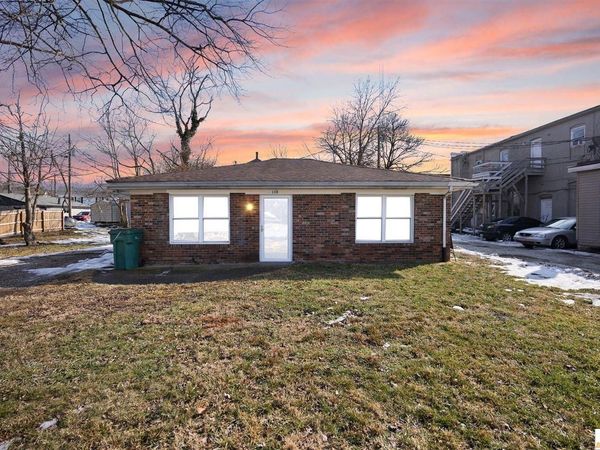 113 N Poplar Street , Lebanon Junction, KY 40150